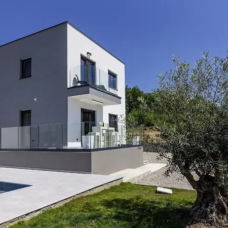 Mit Privatpool, Dart, Ping-pong, Outdoorkuche * Labin (Istria)