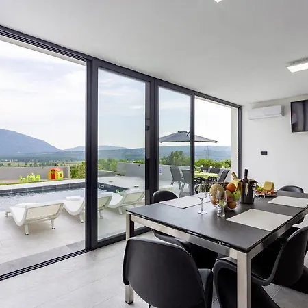 Vikendica Mit Privatpool, Dart, Ping-pong, Outdoorkuche *